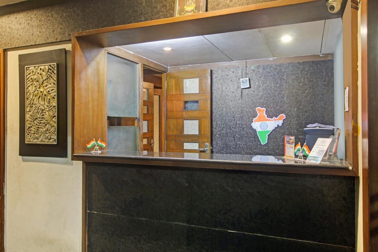 Collection O 82357 Hotel Surabhi Pride Trimulgherry ภายนอก รูปภาพ
